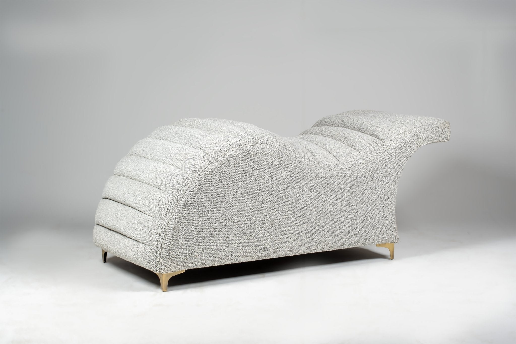 Edda Cloud® in Performaboucle - Plush + Oak