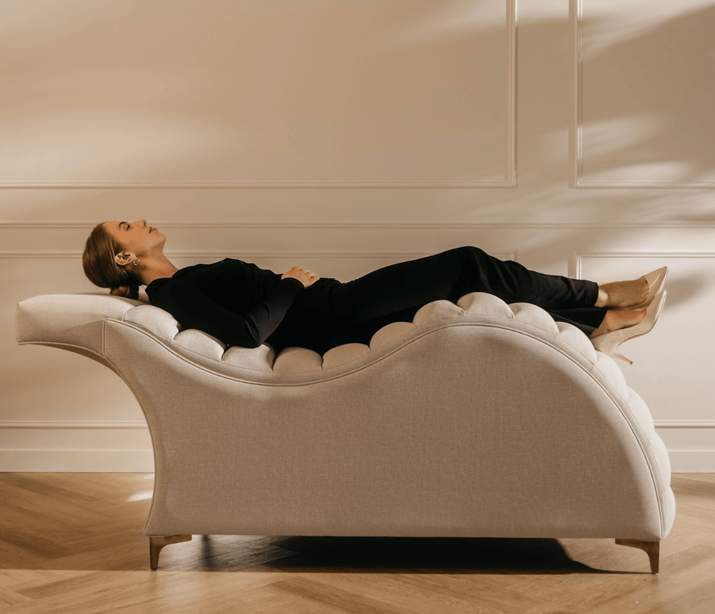 Edda Cloud® Ergonomic Salon Bed IN DURALINEN - Plush + Oak (All)